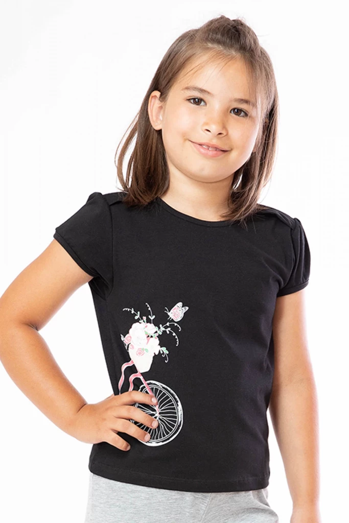 Футболка для дівчинки