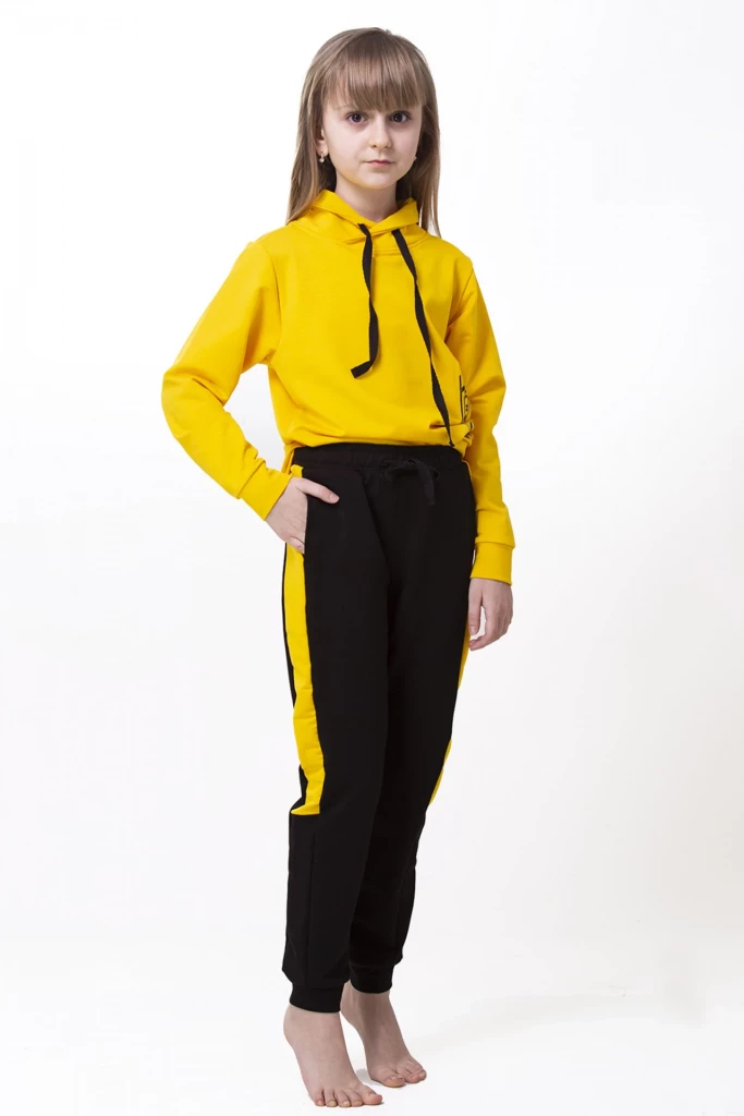 Спортивний костюм для дівчинки