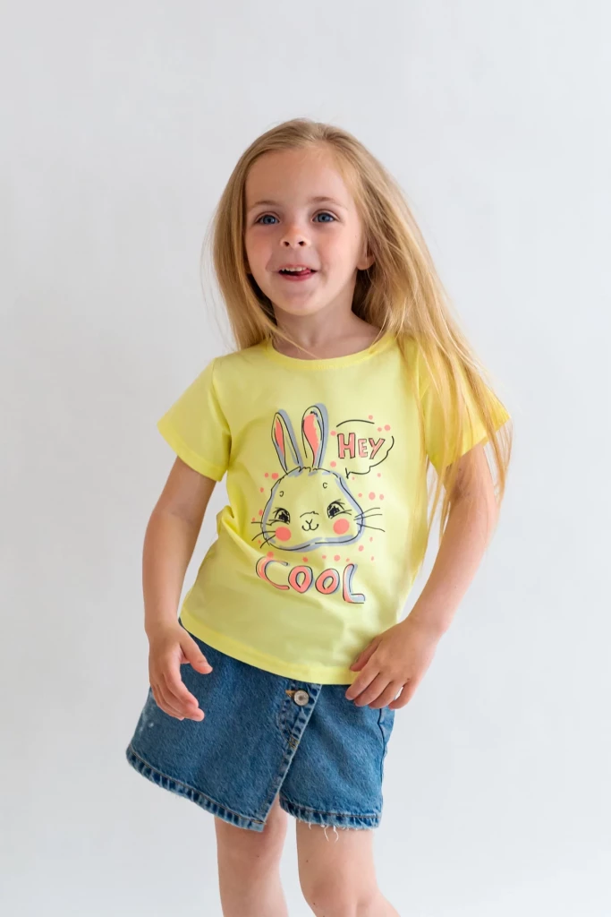 Футболка для дівчинки