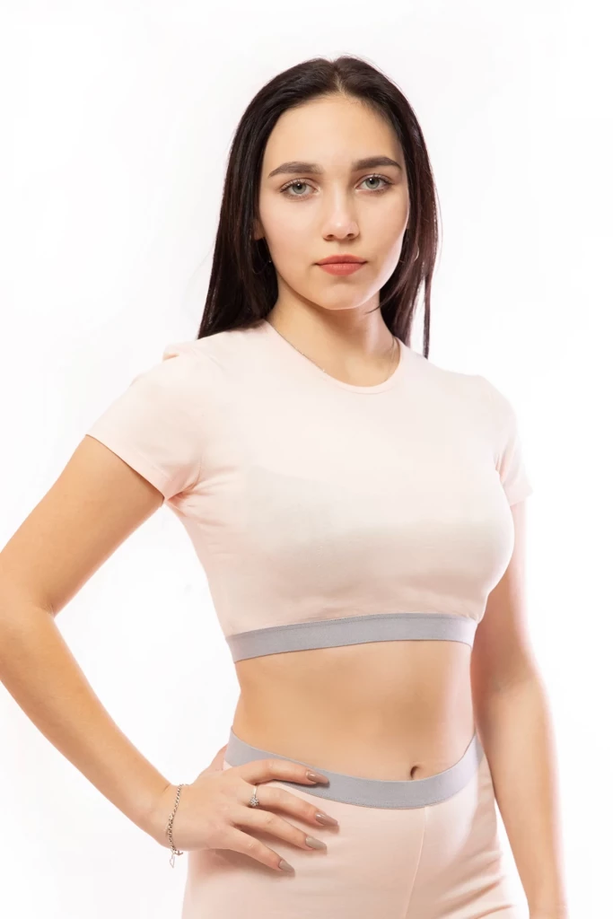 Футболка жіноча