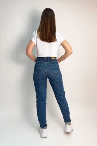 Футболка жіноча